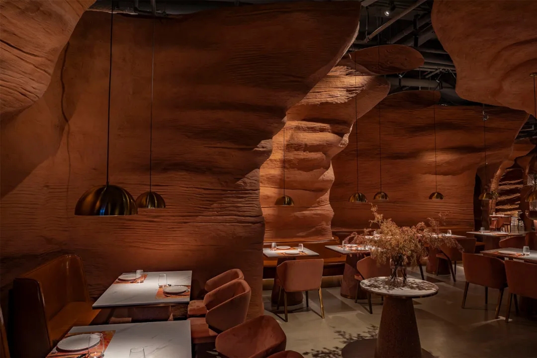 肯德基深圳餐饮空间设计，让你穿梭在原始峡谷之中